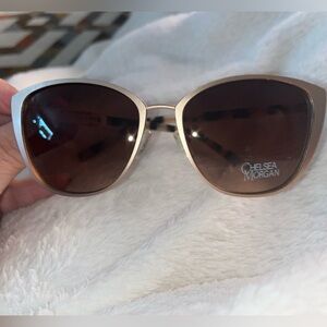 Brand new Chelsea Morgan Sunglasses